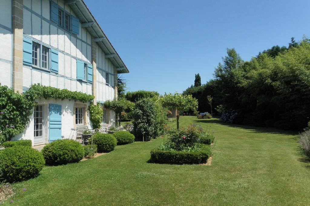 아르캉그 Les Volets Bleus B&B 외부 사진