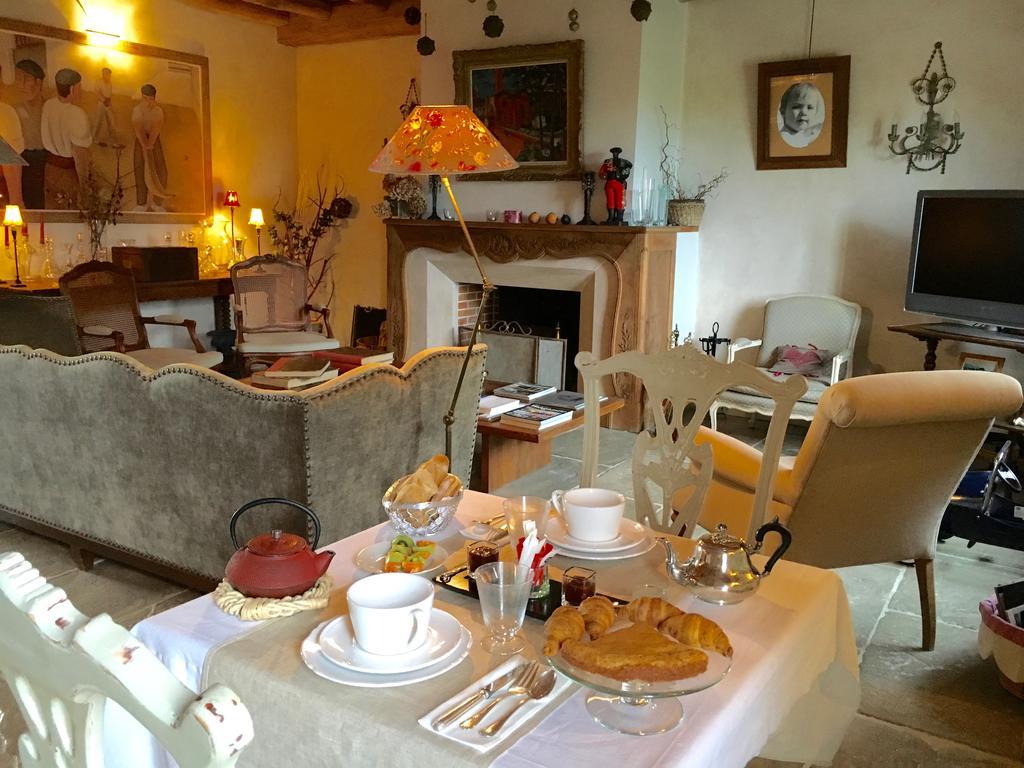 아르캉그 Les Volets Bleus B&B 외부 사진
