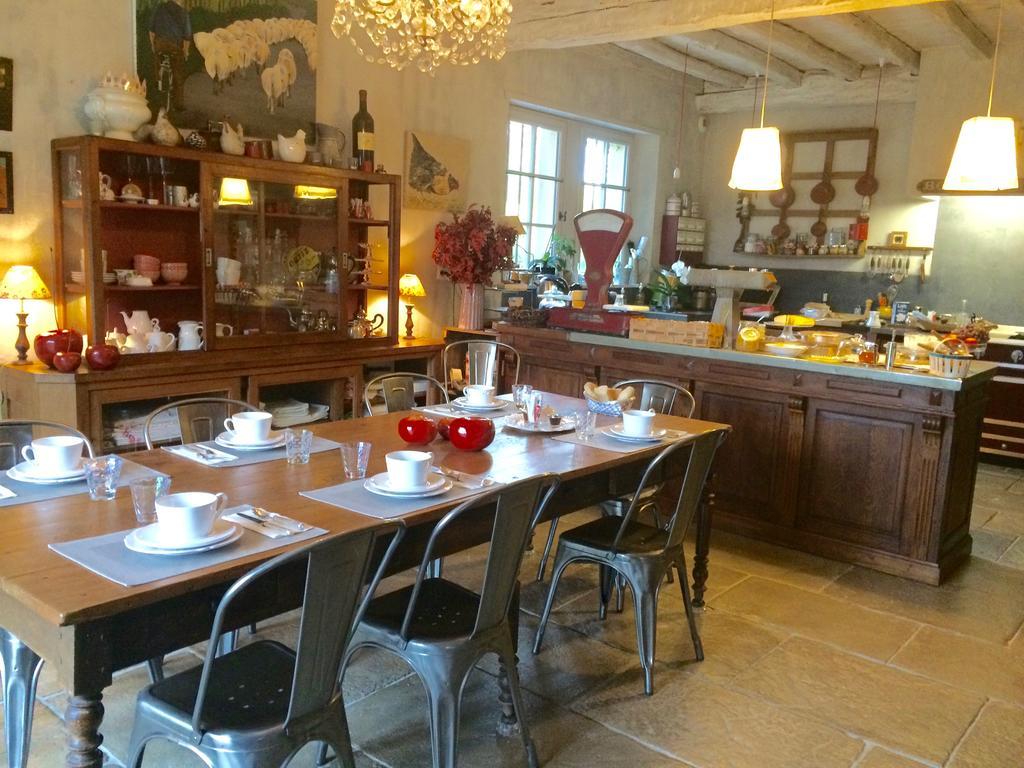 아르캉그 Les Volets Bleus B&B 외부 사진