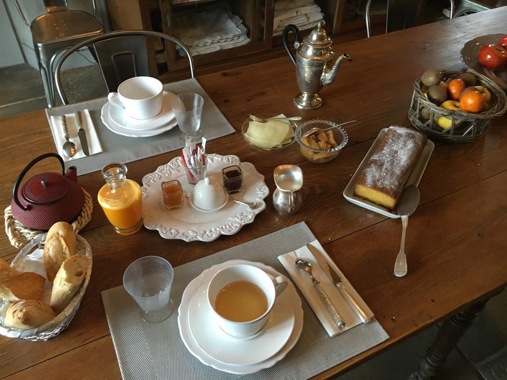 아르캉그 Les Volets Bleus B&B 외부 사진