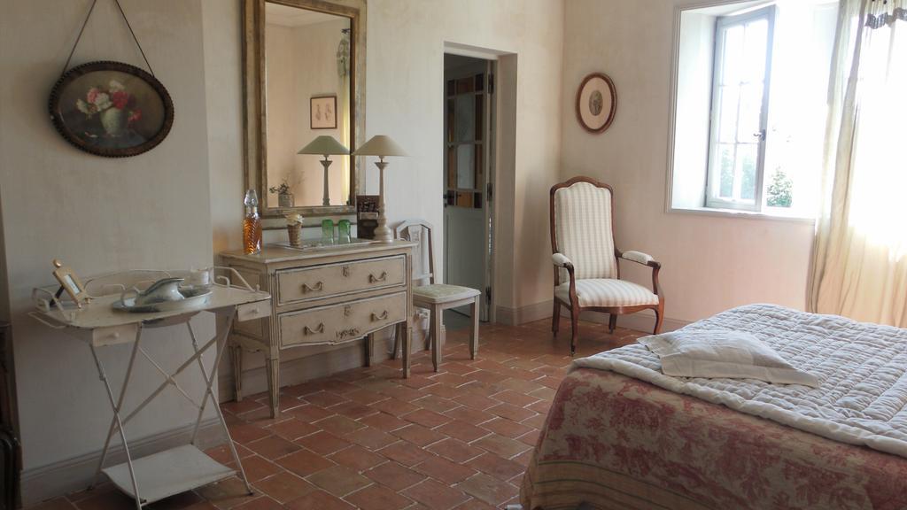 아르캉그 Les Volets Bleus B&B 외부 사진