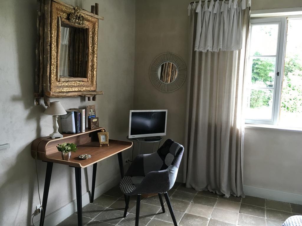 아르캉그 Les Volets Bleus B&B 외부 사진