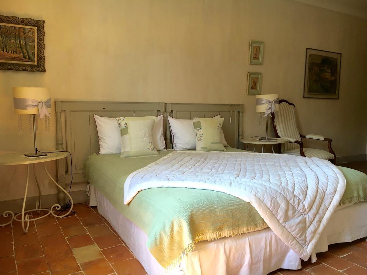 아르캉그 Les Volets Bleus B&B 외부 사진