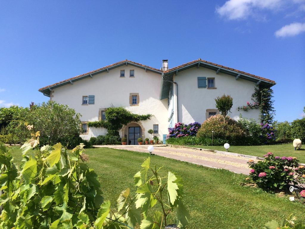 아르캉그 Les Volets Bleus B&B 외부 사진