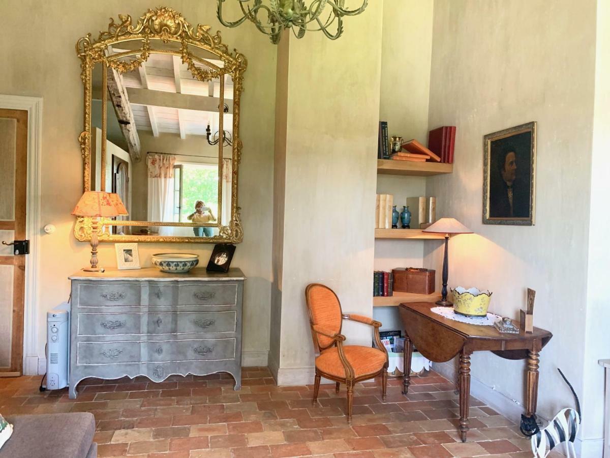 아르캉그 Les Volets Bleus B&B 외부 사진