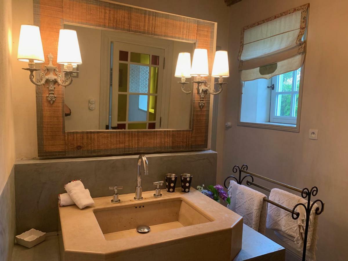 아르캉그 Les Volets Bleus B&B 외부 사진