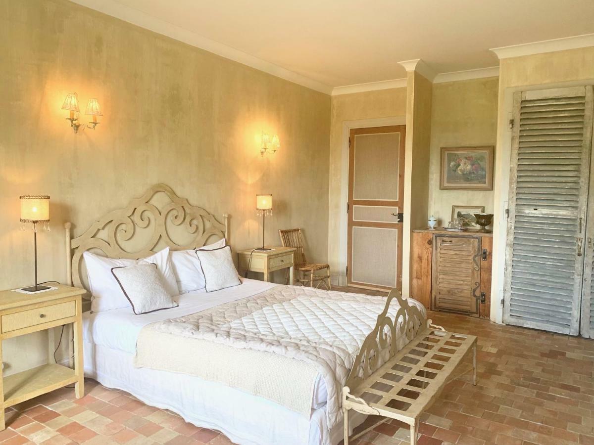 아르캉그 Les Volets Bleus B&B 외부 사진