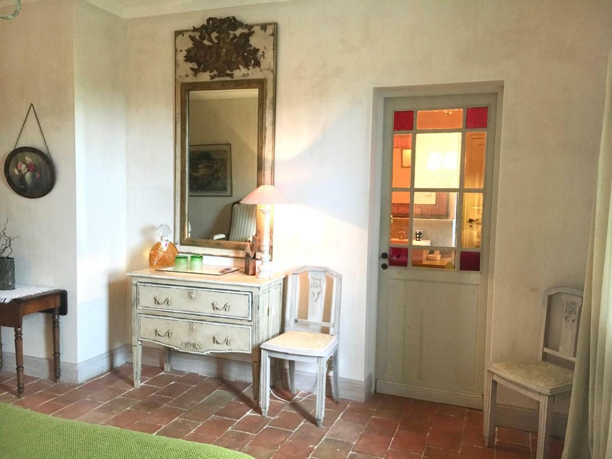 아르캉그 Les Volets Bleus B&B 외부 사진