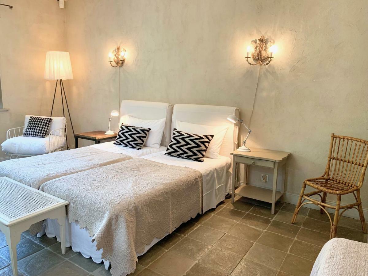 아르캉그 Les Volets Bleus B&B 외부 사진